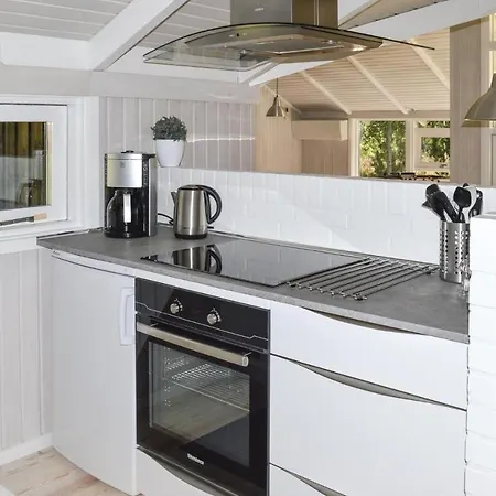 펜션 Four-bedroom Holiday In Albak *