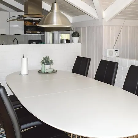 펜션 Four-bedroom Holiday In Albak Ålbæk