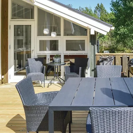 펜션 Four-bedroom Holiday In Albak *